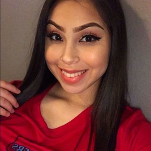 Meet your Posher, Ada